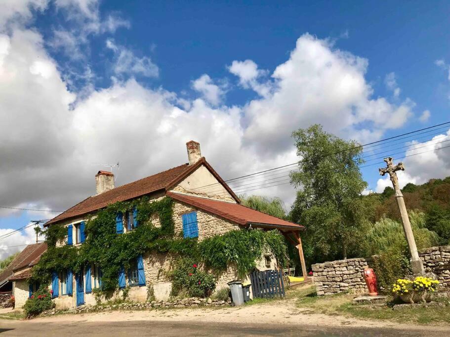 Belle Maison En Bourgogne - Auxois - Morvan Flee  Eksteriør bilde