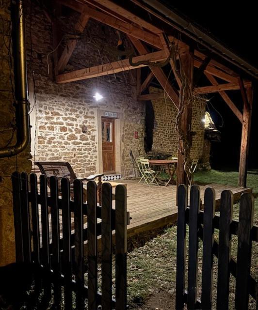 Belle Maison En Bourgogne - Auxois - Morvan Flee  Eksteriør bilde